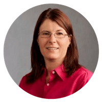 Portrait d'un membre de l'équipe dévouée de Pluri-elles Manitoba au service de la communauté.