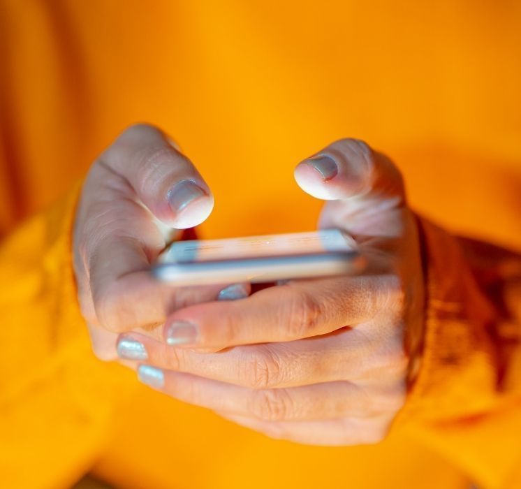 formation sur la prévention du harcèlement et de la cyberintimidation en milieu professionnel chez Pluri-elles, Winnipeg.